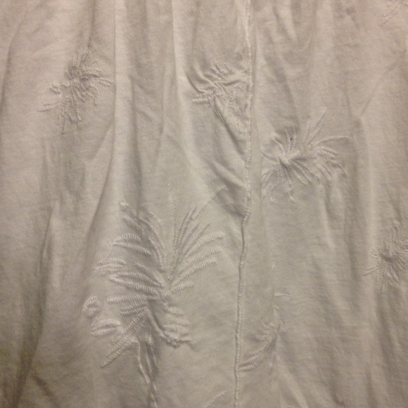 COPY - Pretty white baby doll style tank top - Picture 2 of 4